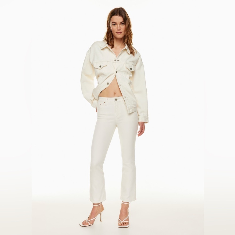Denim Forum Women’s The '90s Lexi Lo-Rise Bootcut Cropped Jean in Cream Size 27
